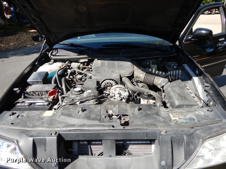 image for item DD0847 2004 Lincoln Town Car stretched limousine