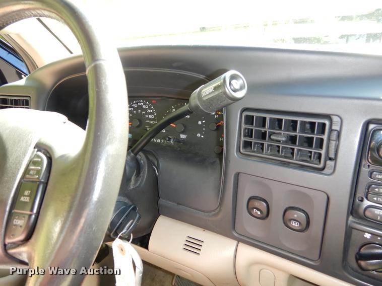 image for item DD0848 2005 Ford Excursion stretched limousine