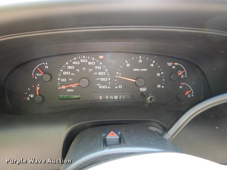 image for item DD0848 2005 Ford Excursion stretched limousine