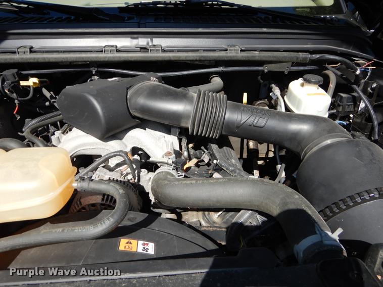 image for item DD0848 2005 Ford Excursion stretched limousine