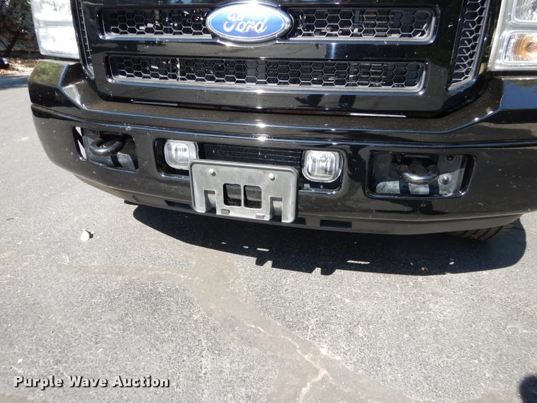 image for item DD0848 2005 Ford Excursion stretched limousine