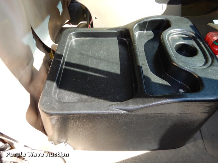 image for item DD0848 2005 Ford Excursion stretched limousine