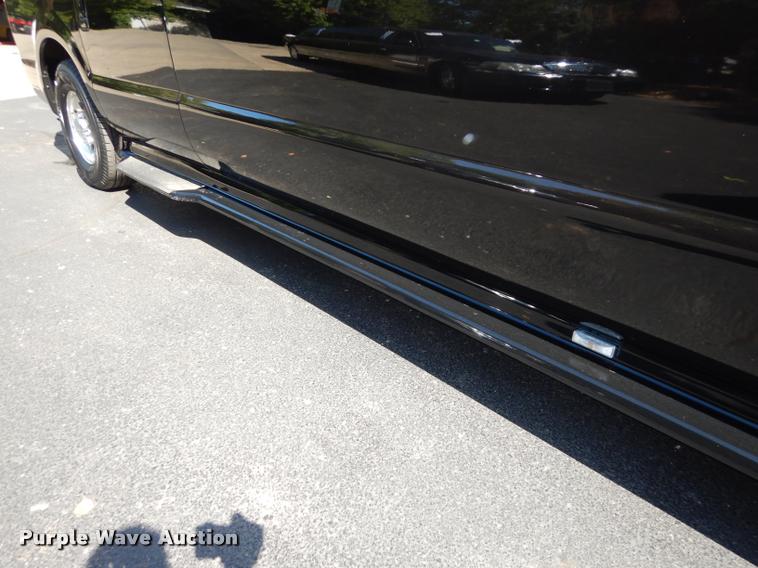 image for item DD0848 2005 Ford Excursion stretched limousine