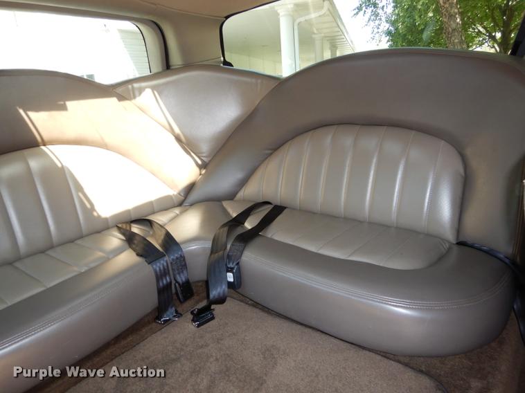 image for item DD0848 2005 Ford Excursion stretched limousine