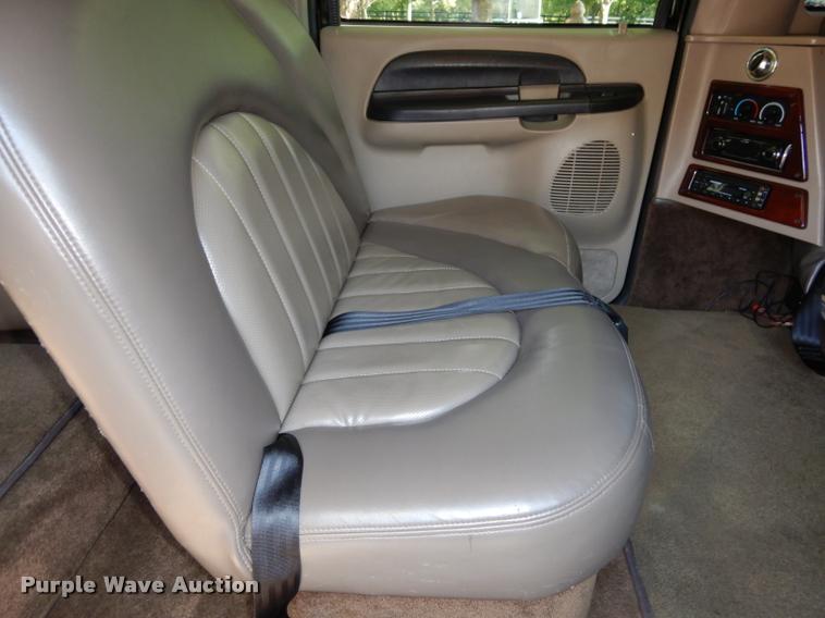 image for item DD0848 2005 Ford Excursion stretched limousine