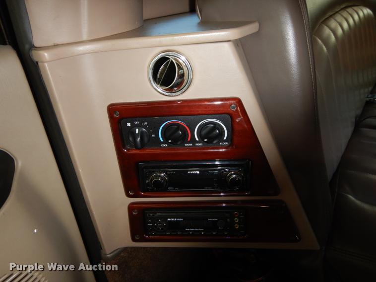 image for item DD0848 2005 Ford Excursion stretched limousine