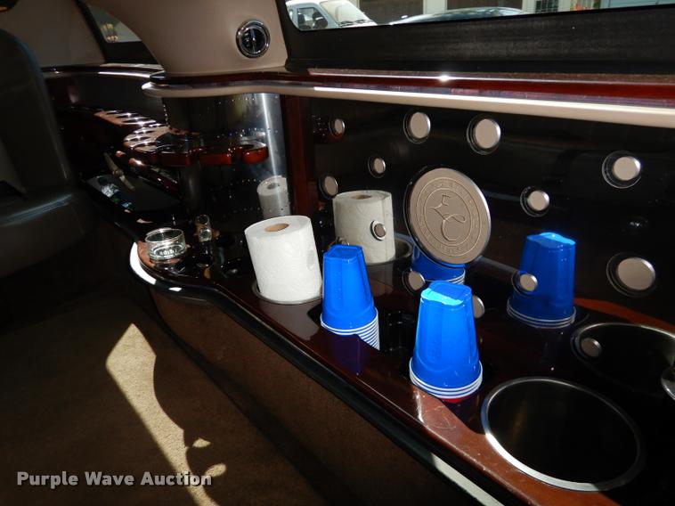 image for item DD0848 2005 Ford Excursion stretched limousine