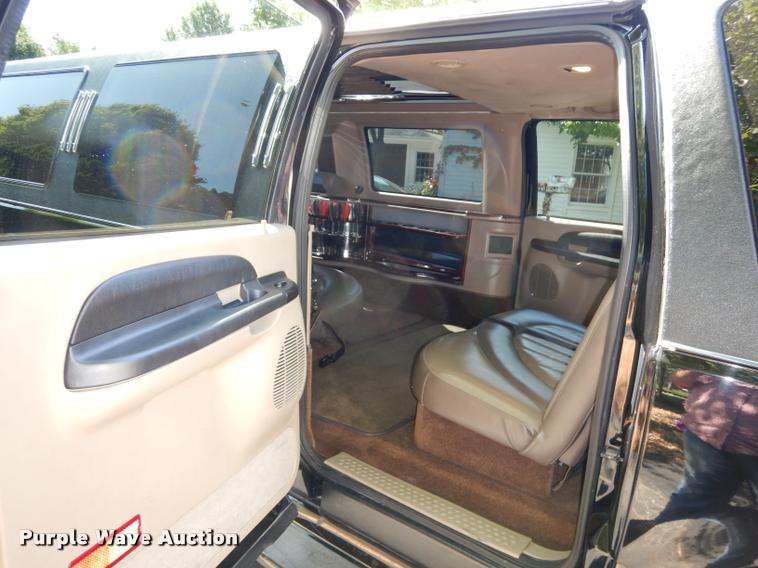 image for item DD0848 2005 Ford Excursion stretched limousine