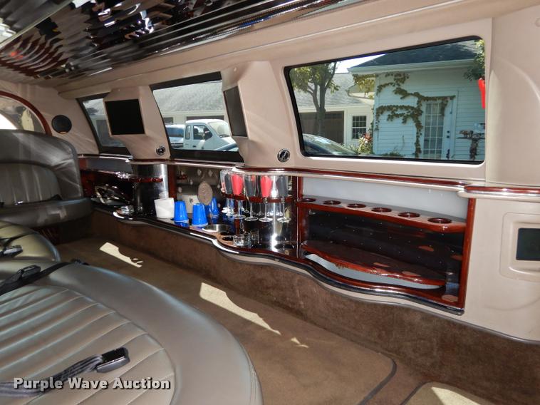 image for item DD0848 2005 Ford Excursion stretched limousine