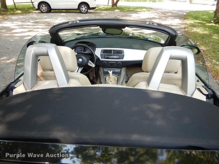 image for item DD0851 2003 BMW Z4 convertible