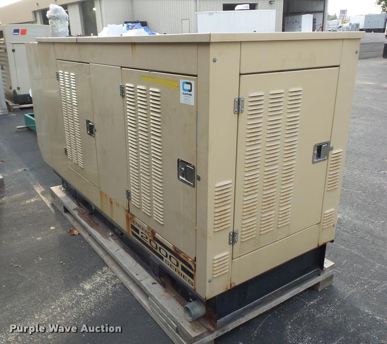 image for item DD1512 Generac 2000 Series generator