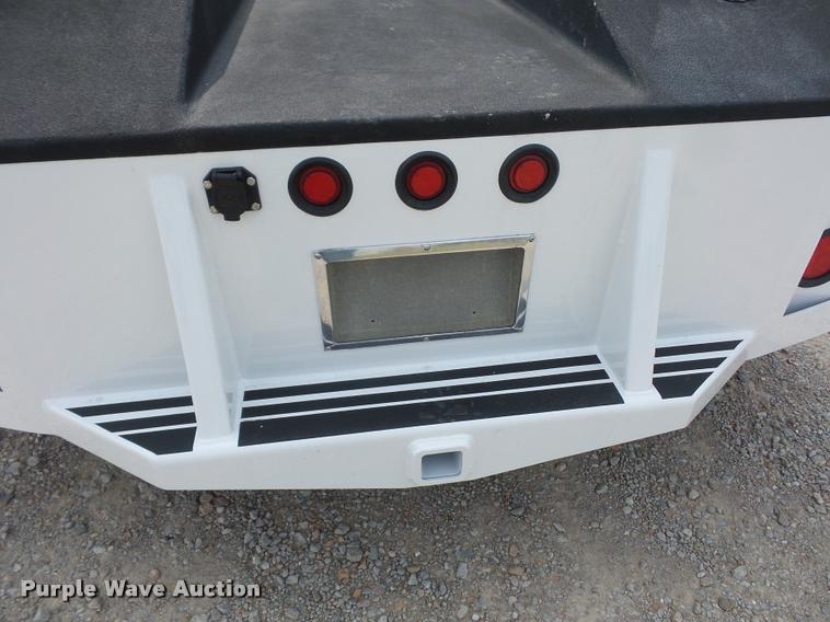 image for item DD1513 2007 Freightliner Business Class M2 Summit Hauler Crew Cab flatbed truck