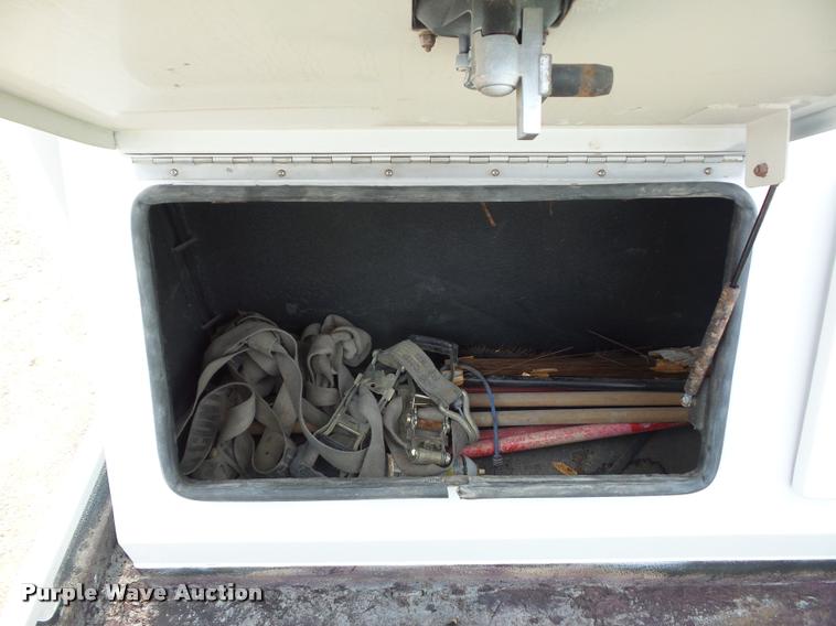 image for item DD1513 2007 Freightliner Business Class M2 Summit Hauler Crew Cab flatbed truck