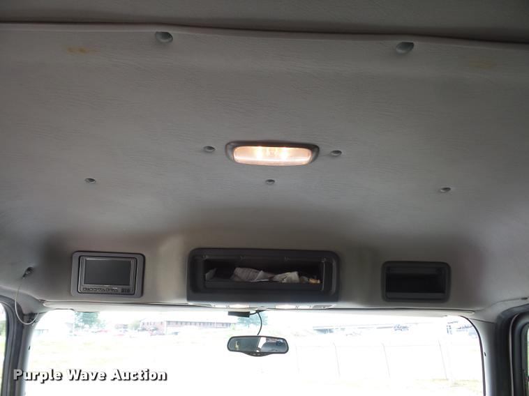 image for item DD1513 2007 Freightliner Business Class M2 Summit Hauler Crew Cab flatbed truck