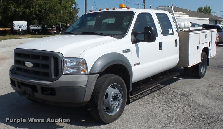 image for item DD1528 2005 Ford F450 Super Duty utility truck