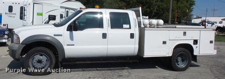 image for item DD1528 2005 Ford F450 Super Duty utility truck