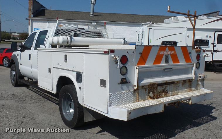 image for item DD1528 2005 Ford F450 Super Duty utility truck