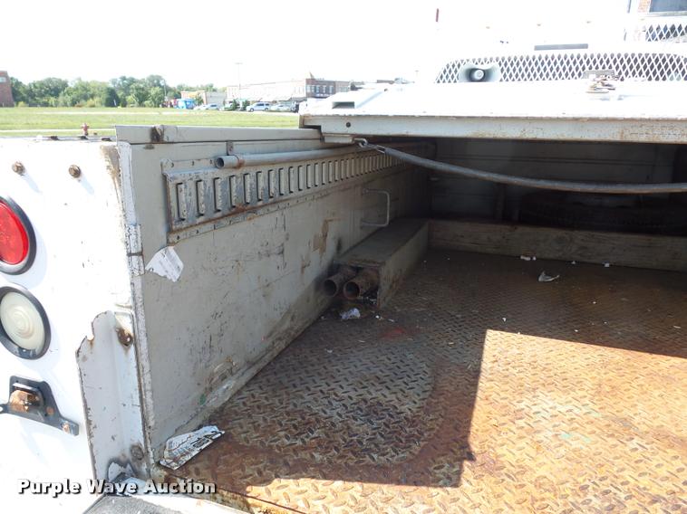 image for item DD1528 2005 Ford F450 Super Duty utility truck