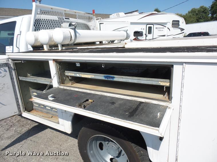 image for item DD1528 2005 Ford F450 Super Duty utility truck