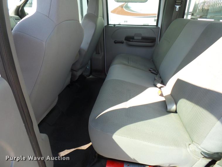 image for item DD1528 2005 Ford F450 Super Duty utility truck