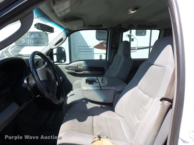 image for item DD1528 2005 Ford F450 Super Duty utility truck