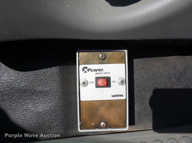 image for item DD1528 2005 Ford F450 Super Duty utility truck