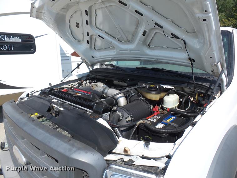 image for item DD1528 2005 Ford F450 Super Duty utility truck