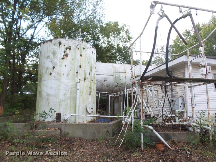 image for item DD2092 Fuel pump and tank system