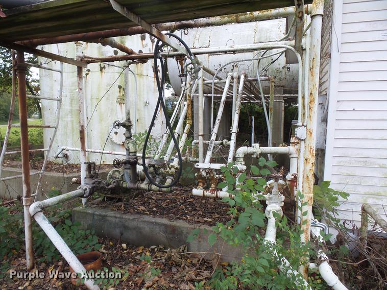 image for item DD2092 Fuel pump and tank system