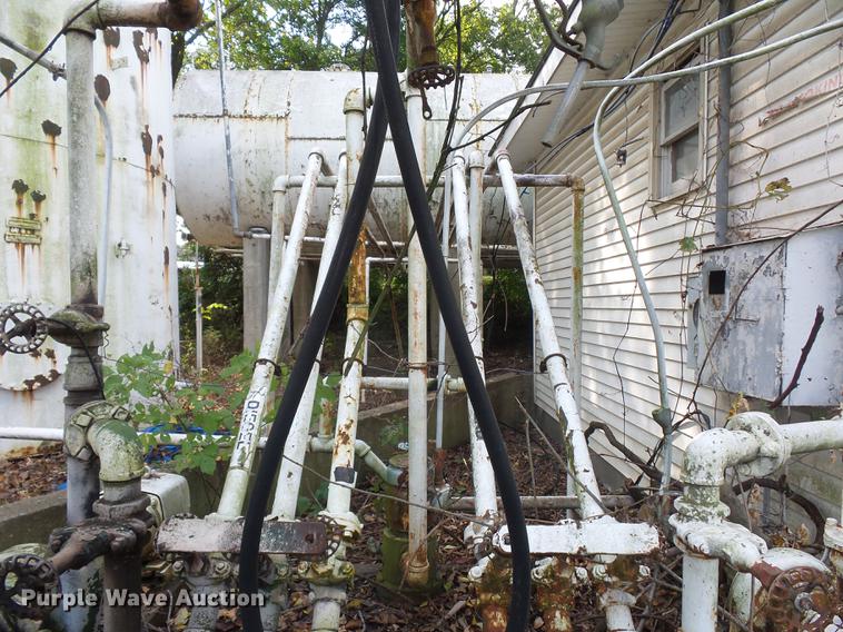 image for item DD2092 Fuel pump and tank system