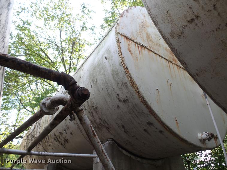 image for item DD2092 Fuel pump and tank system