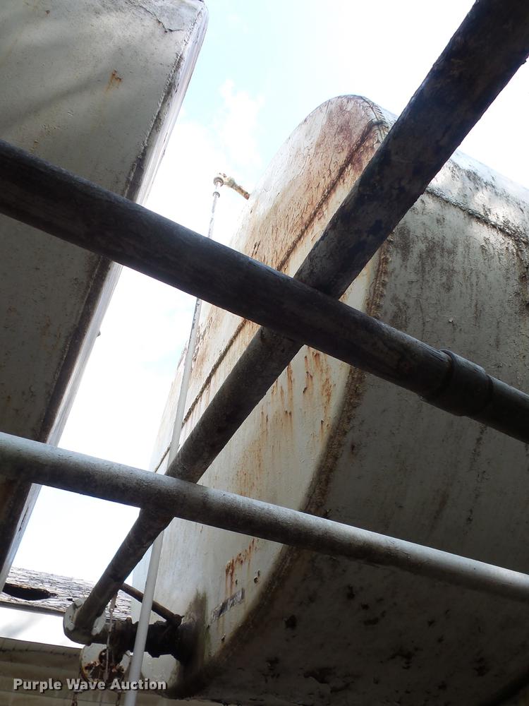 image for item DD2092 Fuel pump and tank system