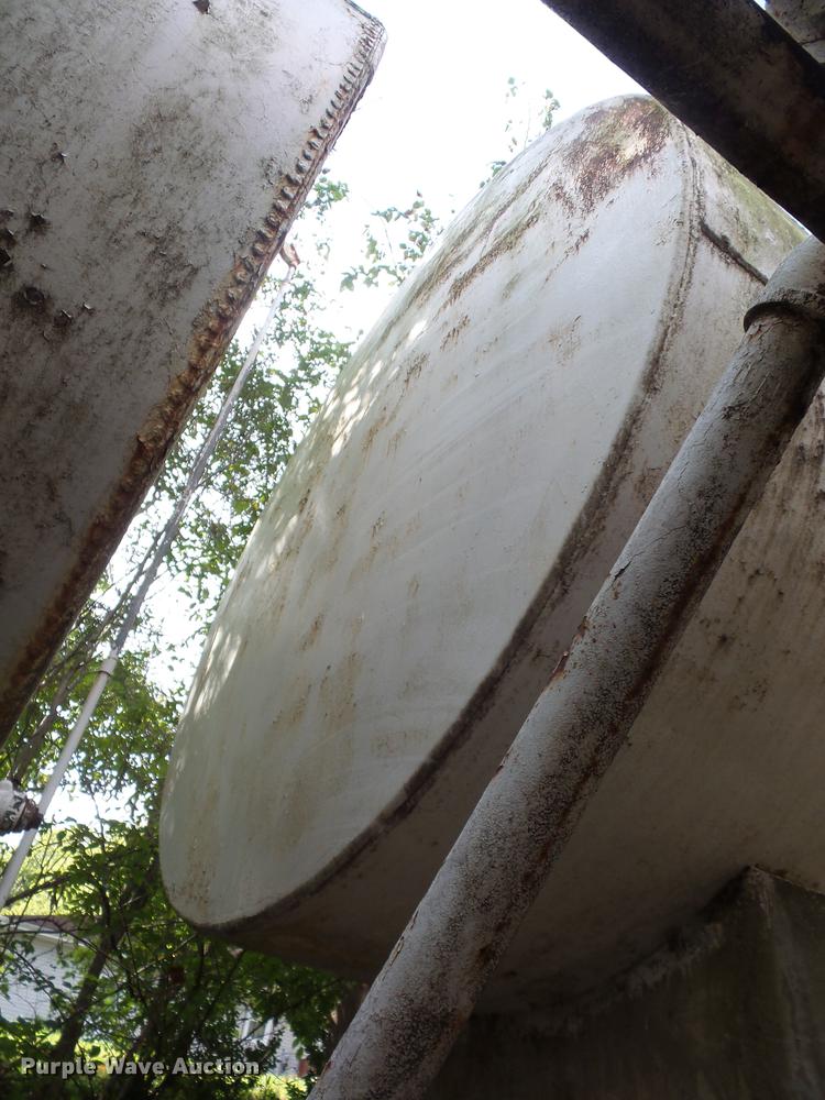 image for item DD2092 Fuel pump and tank system