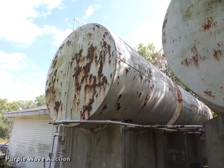 image for item DD2092 Fuel pump and tank system