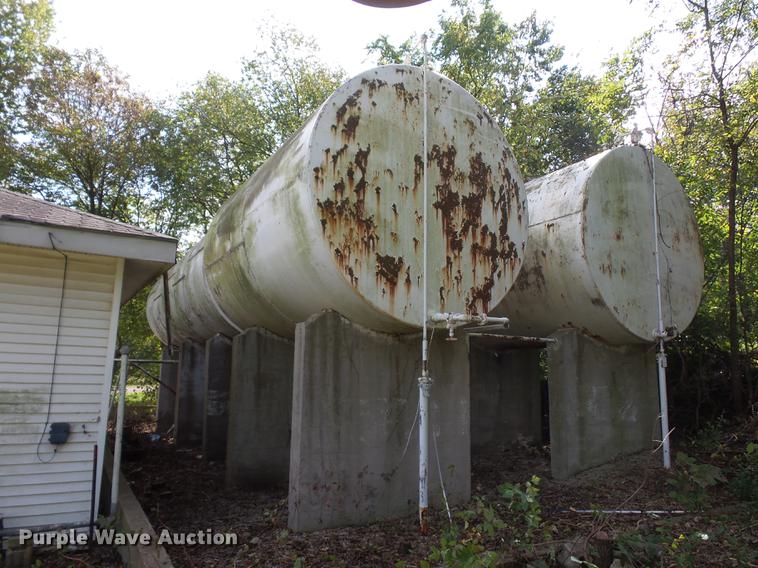 image for item DD2092 Fuel pump and tank system