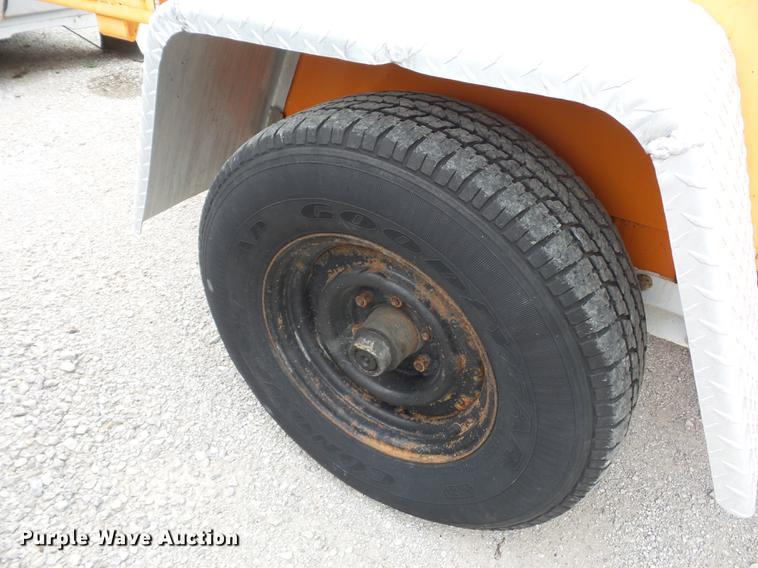 image for item DD2173 2008 Altec WC-126 wood chipper