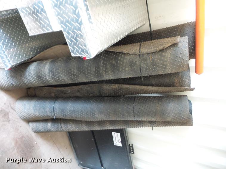 image for item DD2179 (6) bed floor mats and covers