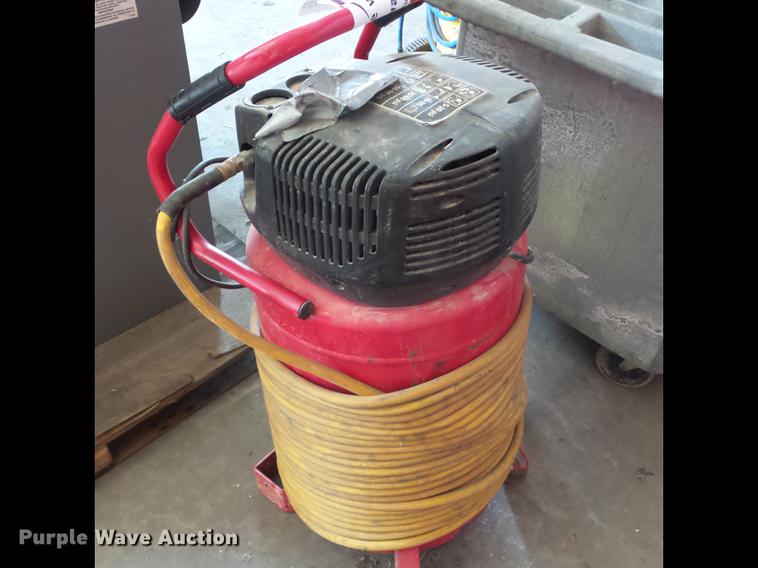 image for item DD2203 Husky air compressor