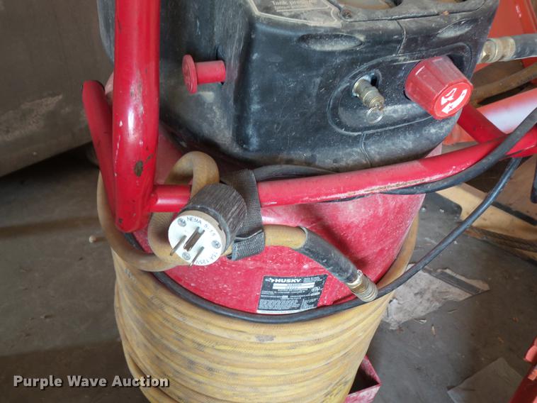 image for item DD2203 Husky air compressor