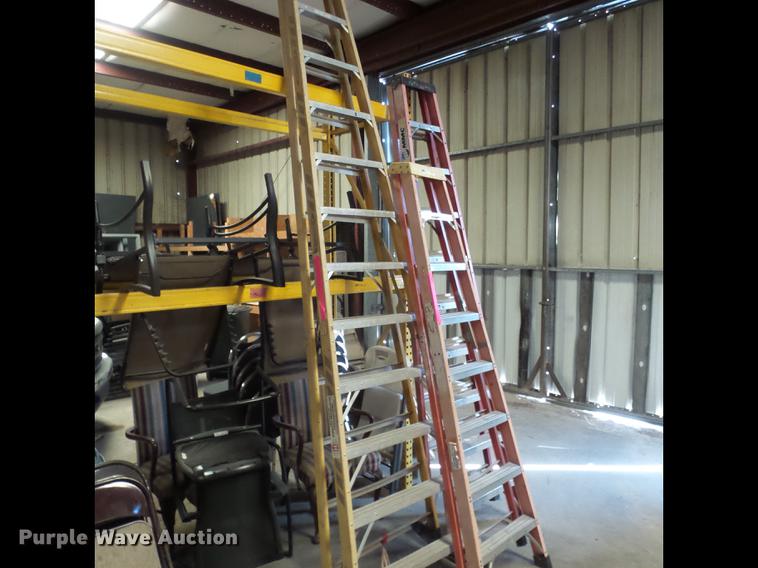 image for item DD2210 (3) step ladders