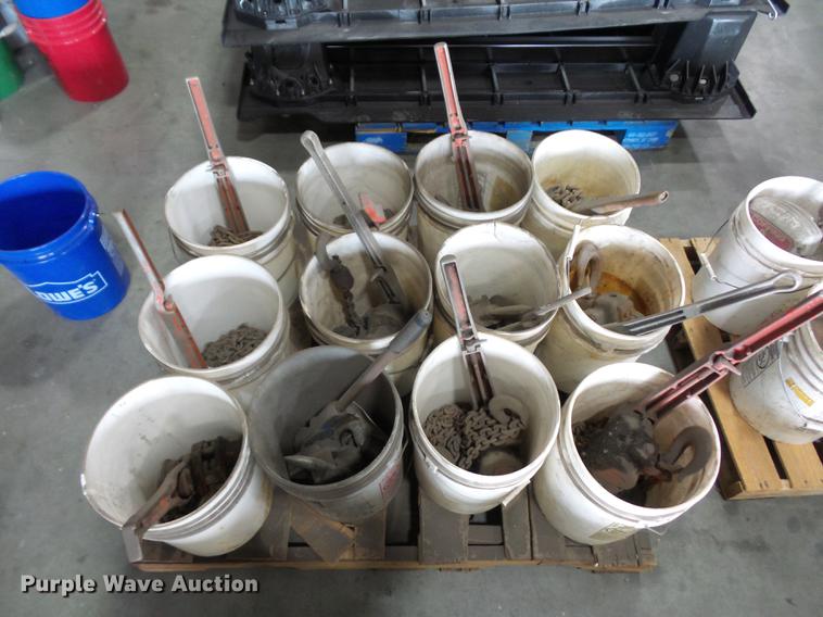 image for item DD2218 (12) chain come-a-longs