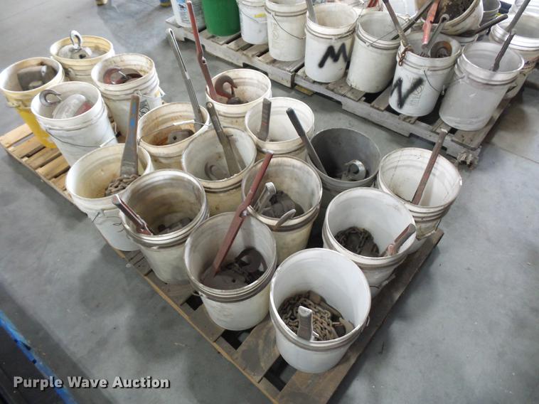 image for item DD2218 (12) chain come-a-longs