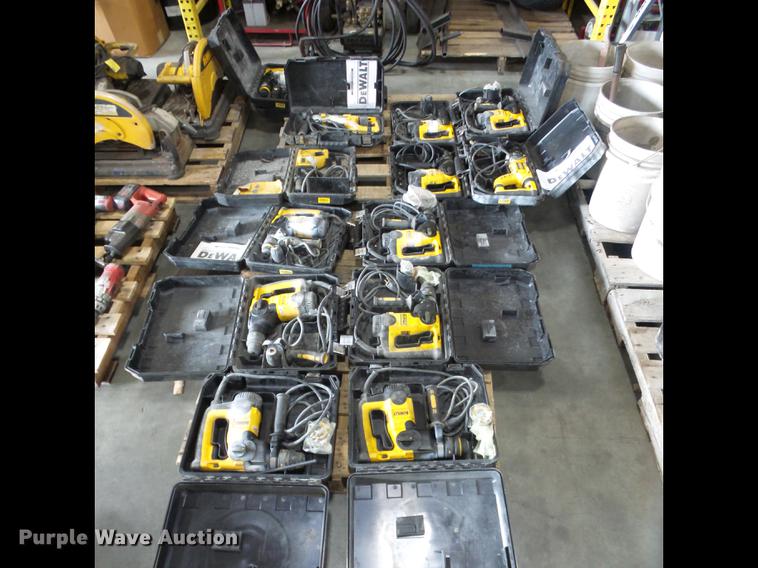 image for item DD2222 (14) DeWalt hammer drills