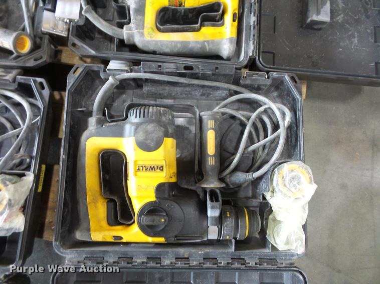 image for item DD2222 (14) DeWalt hammer drills