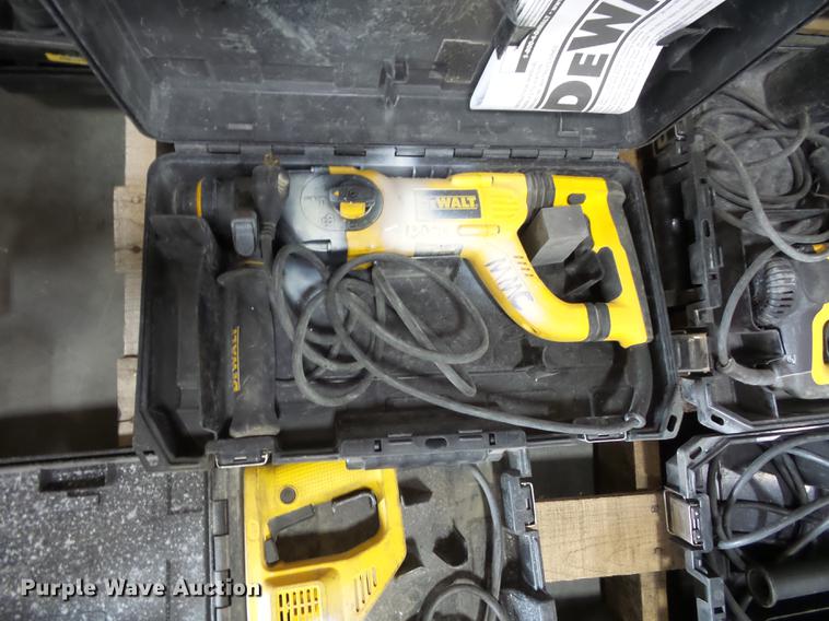 image for item DD2222 (14) DeWalt hammer drills