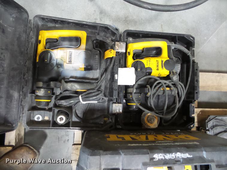 image for item DD2222 (14) DeWalt hammer drills