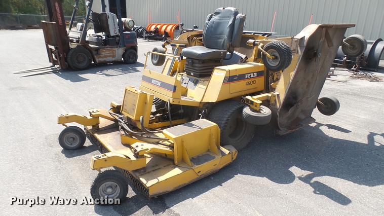 image for item DE9729 Hustler 4600 lawn mower
