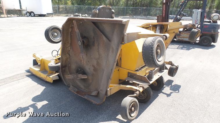 image for item DE9729 Hustler 4600 lawn mower