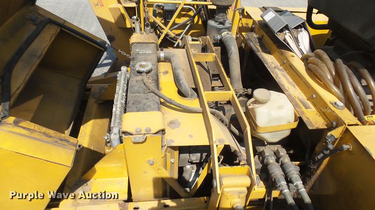 image for item DE9729 Hustler 4600 lawn mower