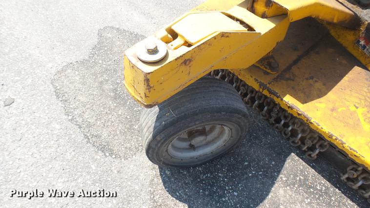 image for item DE9729 Hustler 4600 lawn mower